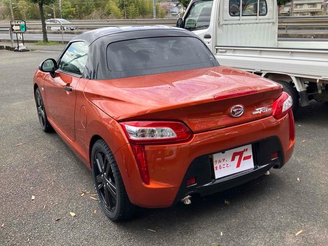 コペン ローブ　オープンカー　ＥＴＣ　バックカメラ　ナビ　オートライト　ＬＥＤヘッドランプ　ＭＴ　スマートキー　シートヒーター　アルミホイール　盗難防止システム　衝突安全ボディ　ＡＢＳ　ＥＳＣ　Ｂｌｕｅｔｏｏｔｈ（16枚目）