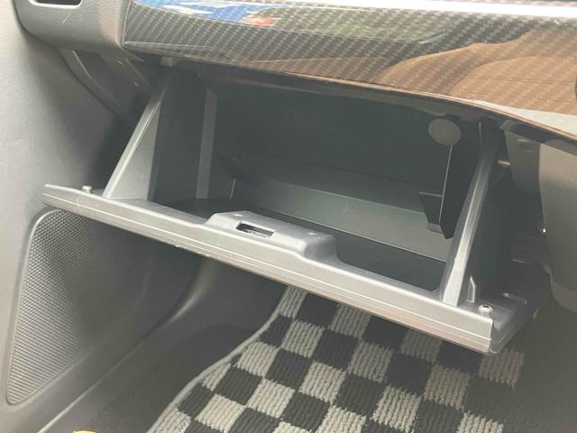 コペン ローブ　オープンカー　ＥＴＣ　バックカメラ　ナビ　オートライト　ＬＥＤヘッドランプ　ＭＴ　スマートキー　シートヒーター　アルミホイール　盗難防止システム　衝突安全ボディ　ＡＢＳ　ＥＳＣ　Ｂｌｕｅｔｏｏｔｈ（37枚目）