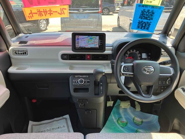 ムーヴキャンバス ストライプスＸ　バックカメラ　両側電動スライドドア　ナビ　ＴＶ　クリアランスソナー　衝突被害軽減システム　オートライト　スマートキー　アイドリングストップ　電動格納ミラー　ベンチシート　ＣＶＴ　盗難防止システム（2枚目）