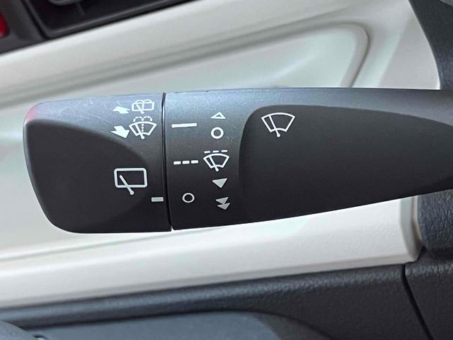 ムーヴキャンバス ストライプスＸ　バックカメラ　両側電動スライドドア　ナビ　ＴＶ　クリアランスソナー　衝突被害軽減システム　オートライト　スマートキー　アイドリングストップ　電動格納ミラー　ベンチシート　ＣＶＴ　盗難防止システム（9枚目）