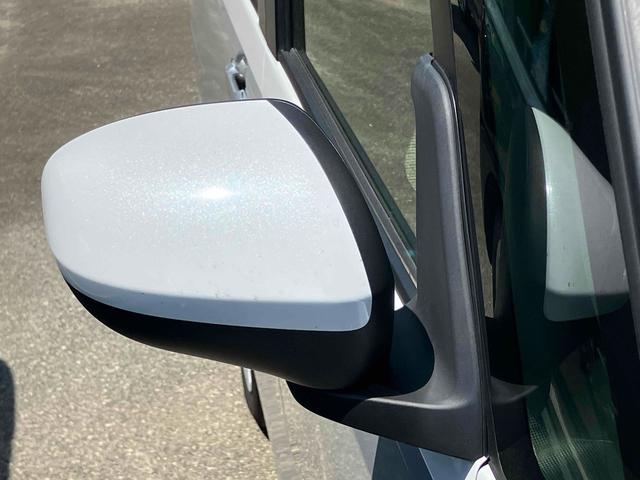 ムーヴキャンバス ストライプスＸ　バックカメラ　両側電動スライドドア　ナビ　ＴＶ　クリアランスソナー　衝突被害軽減システム　オートライト　スマートキー　アイドリングストップ　電動格納ミラー　ベンチシート　ＣＶＴ　盗難防止システム（30枚目）