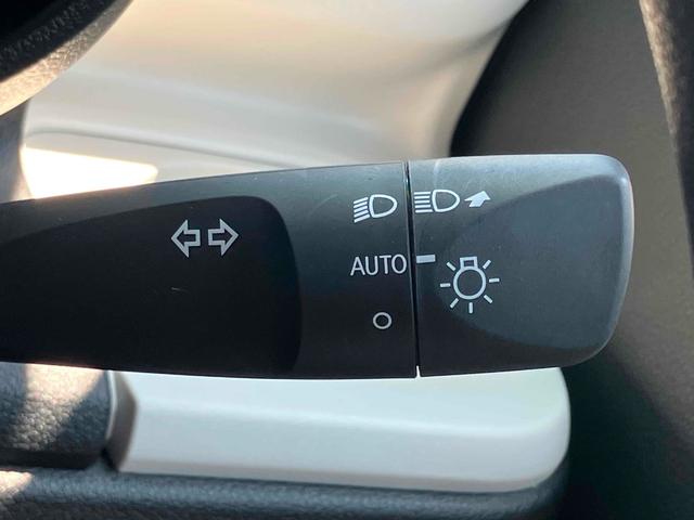 ムーヴキャンバス ストライプスＸ　バックカメラ　両側電動スライドドア　ナビ　ＴＶ　クリアランスソナー　衝突被害軽減システム　オートライト　スマートキー　アイドリングストップ　電動格納ミラー　ベンチシート　ＣＶＴ　盗難防止システム（39枚目）