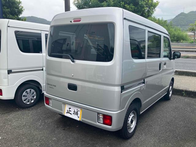 ミニキャブバン E ワンオーナー 軽バン ハイルーフ AT クリアランスソナー ナビ TV バックカメラ 両側スライドドア アイドリングストップ オートライト ESC エアコン パワーステアリング 運転席エアバッグ(4枚目)