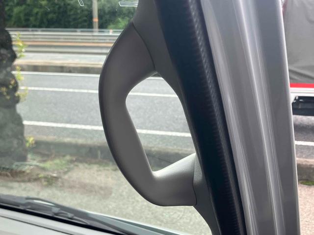 ミニキャブバン E ワンオーナー 軽バン ハイルーフ AT クリアランスソナー ナビ TV バックカメラ 両側スライドドア アイドリングストップ オートライト ESC エアコン パワーステアリング 運転席エアバッグ(29枚目)