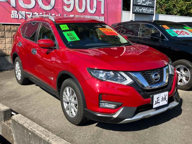 エクストレイル ２０Ｓ　ハイブリッド　ＥＴＣ　バックカメラ　クリアランスソナー　衝突被害軽減システム　ナビ　ＴＶ　アルミホイール　スマートキー　ＣＶＴ　盗難防止システム　衝突安全ボディ　ＣＤ　ＤＶＤ再生　ブルーレイ（13枚目）