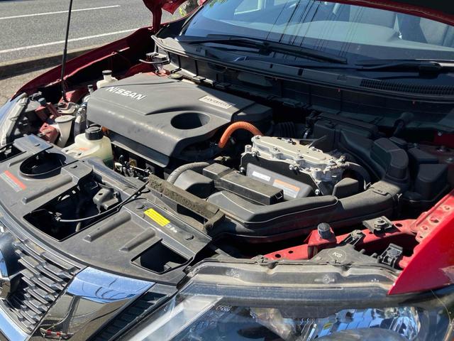 エクストレイル ２０Ｓ　ハイブリッド　ＥＴＣ　バックカメラ　クリアランスソナー　衝突被害軽減システム　ナビ　ＴＶ　アルミホイール　スマートキー　ＣＶＴ　盗難防止システム　衝突安全ボディ　ＣＤ　ＤＶＤ再生　ブルーレイ（24枚目）