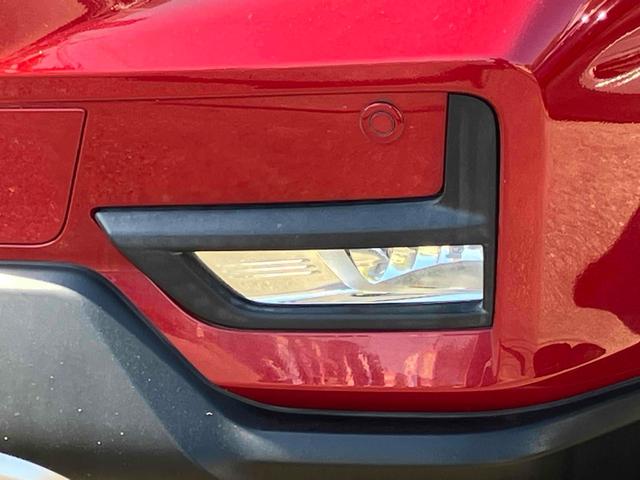 エクストレイル ２０Ｓ　ハイブリッド　ＥＴＣ　バックカメラ　クリアランスソナー　衝突被害軽減システム　ナビ　ＴＶ　アルミホイール　スマートキー　ＣＶＴ　盗難防止システム　衝突安全ボディ　ＣＤ　ＤＶＤ再生　ブルーレイ（35枚目）