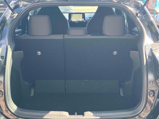 ヤリス Ｇ　ＥＴＣ　バックカメラ　ナビ　レーンアシスト　衝突被害軽減システム　オートマチックハイビーム　オートライト　スマートキー　電動格納ミラー　ＣＶＴ　レンタカーアップ　盗難防止システム　衝突安全ボディ（18枚目）