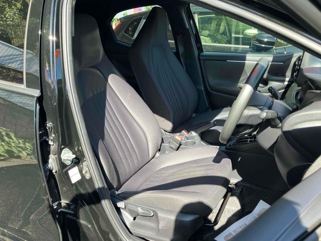 ヤリス Ｇ　ＥＴＣ　バックカメラ　ナビ　レーンアシスト　衝突被害軽減システム　オートマチックハイビーム　オートライト　スマートキー　電動格納ミラー　ＣＶＴ　レンタカーアップ　盗難防止システム　衝突安全ボディ（34枚目）