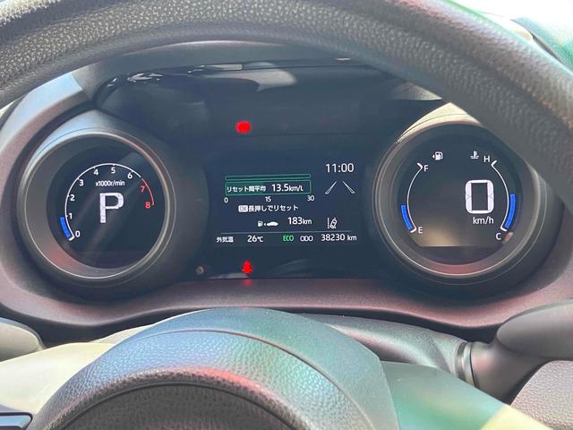 ヤリス Ｇ　ＥＴＣ　バックカメラ　ナビ　レーンアシスト　衝突被害軽減システム　オートマチックハイビーム　オートライト　スマートキー　電動格納ミラー　ＣＶＴ　レンタカーアップ　盗難防止システム　衝突安全ボディ（36枚目）