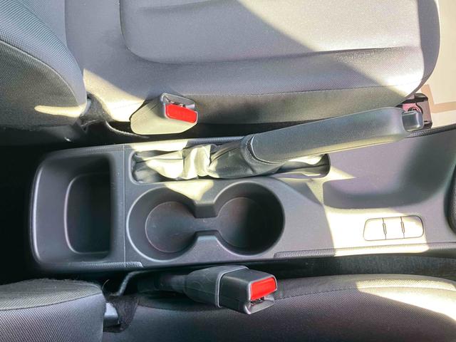 ヤリス Ｇ　ＥＴＣ　バックカメラ　ナビ　レーンアシスト　衝突被害軽減システム　オートマチックハイビーム　オートライト　スマートキー　電動格納ミラー　ＣＶＴ　レンタカーアップ　盗難防止システム　衝突安全ボディ（43枚目）