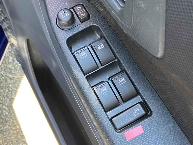 ムーヴ Xリミテッド SAIII ドライブレコーダー ETC バックカメラ ナビ TV 衝突被害軽減システム オートマチックハイビーム オートライト スマートキー アイドリングストップ 電動格納ミラー シートヒーター ベンチシート(11枚目)