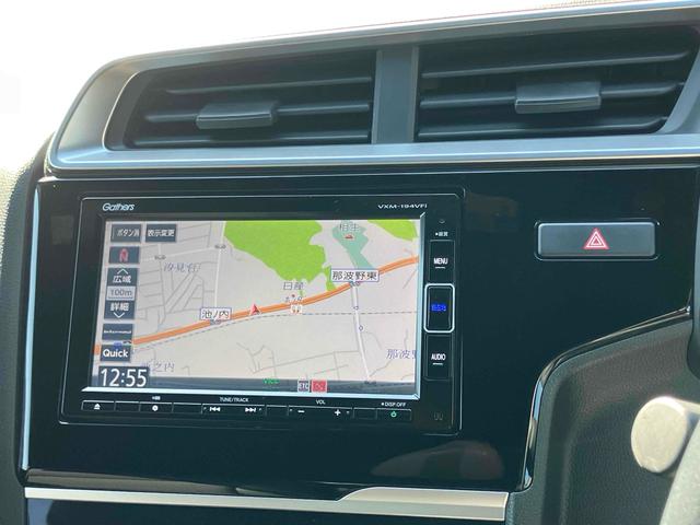 フィット １３Ｇ・モデューロスタイル　ホンダセンシング　ワンオーナー　禁煙車　ドライブレコーダー　ＥＴＣ　バックカメラ　ナビ　ＴＶ　オートクルーズコントロール　レーンアシスト　衝突被害軽減システム　アルミホイール　オートライト　ＬＥＤヘッドランプ（4枚目）