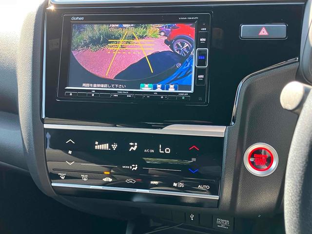フィット １３Ｇ・モデューロスタイル　ホンダセンシング　ワンオーナー　禁煙車　ドライブレコーダー　ＥＴＣ　バックカメラ　ナビ　ＴＶ　オートクルーズコントロール　レーンアシスト　衝突被害軽減システム　アルミホイール　オートライト　ＬＥＤヘッドランプ（5枚目）