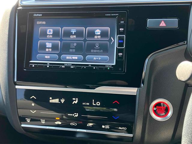 フィット １３Ｇ・モデューロスタイル　ホンダセンシング　ワンオーナー　禁煙車　ドライブレコーダー　ＥＴＣ　バックカメラ　ナビ　ＴＶ　オートクルーズコントロール　レーンアシスト　衝突被害軽減システム　アルミホイール　オートライト　ＬＥＤヘッドランプ（7枚目）