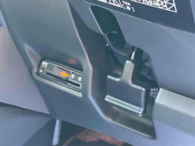 フィット １３Ｇ・モデューロスタイル　ホンダセンシング　ワンオーナー　禁煙車　ドライブレコーダー　ＥＴＣ　バックカメラ　ナビ　ＴＶ　オートクルーズコントロール　レーンアシスト　衝突被害軽減システム　アルミホイール　オートライト　ＬＥＤヘッドランプ（9枚目）