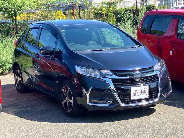 フィット １３Ｇ・モデューロスタイル　ホンダセンシング　ワンオーナー　禁煙車　ドライブレコーダー　ＥＴＣ　バックカメラ　ナビ　ＴＶ　オートクルーズコントロール　レーンアシスト　衝突被害軽減システム　アルミホイール　オートライト　ＬＥＤヘッドランプ（13枚目）