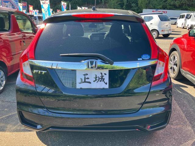 フィット １３Ｇ・モデューロスタイル　ホンダセンシング　ワンオーナー　禁煙車　ドライブレコーダー　ＥＴＣ　バックカメラ　ナビ　ＴＶ　オートクルーズコントロール　レーンアシスト　衝突被害軽減システム　アルミホイール　オートライト　ＬＥＤヘッドランプ（15枚目）