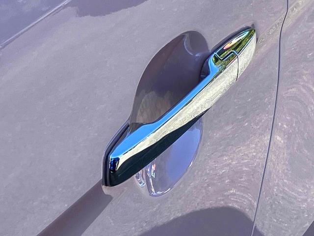 Ｎ－ＯＮＥ スタンダード・Ｌ　ＥＴＣ　バックカメラ　ナビ　ＴＶ　オートライト　ＨＩＤ　スマートキー　アイドリングストップ　電動格納ミラー　ベンチシート　ＣＶＴ　盗難防止システム　ＡＢＳ　ＥＳＣ　ＣＤ　ＤＶＤ再生　ＵＳＢ（27枚目）