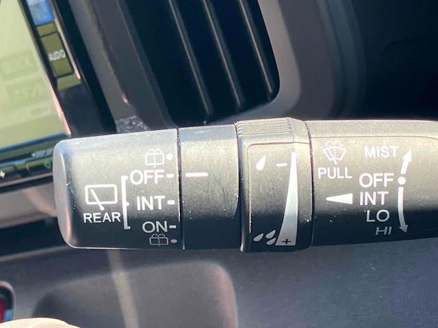 Ｎ－ＯＮＥ スタンダード・Ｌ　ＥＴＣ　バックカメラ　ナビ　ＴＶ　オートライト　ＨＩＤ　スマートキー　アイドリングストップ　電動格納ミラー　ベンチシート　ＣＶＴ　盗難防止システム　ＡＢＳ　ＥＳＣ　ＣＤ　ＤＶＤ再生　ＵＳＢ（41枚目）