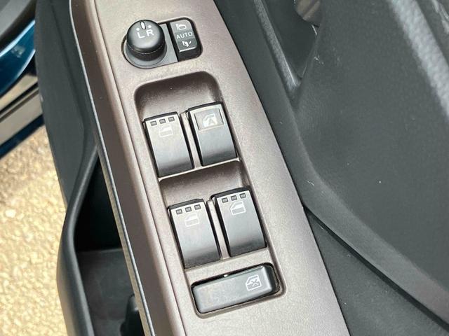 ルーミー Ｘ　Ｓ　ドライブレコーダー　ＥＴＣ　ナビ　ＴＶ　両側スライド・片側電動　クリアランスソナー　衝突被害軽減システム　オートマチックハイビーム　オートライト　スマートキー　アイドリングストップ　電動格納ミラー（26枚目）