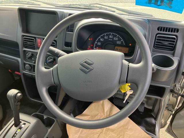 スーパーキャリイ 　４ＷＤ　届け出済み未使用車　軽トラック　ＡＴ　衝突被害軽減システム　クリアランスソナー　レーンアシスト　アイドリングストップ　オートライト　ＥＳＣ　エアコン　パワーステアリング　パワーウィンドウ（21枚目）