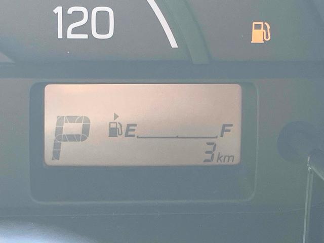 スーパーキャリイ 　４ＷＤ　届け出済み未使用車　軽トラック　ＡＴ　衝突被害軽減システム　クリアランスソナー　レーンアシスト　アイドリングストップ　オートライト　ＥＳＣ　エアコン　パワーステアリング　パワーウィンドウ（39枚目）