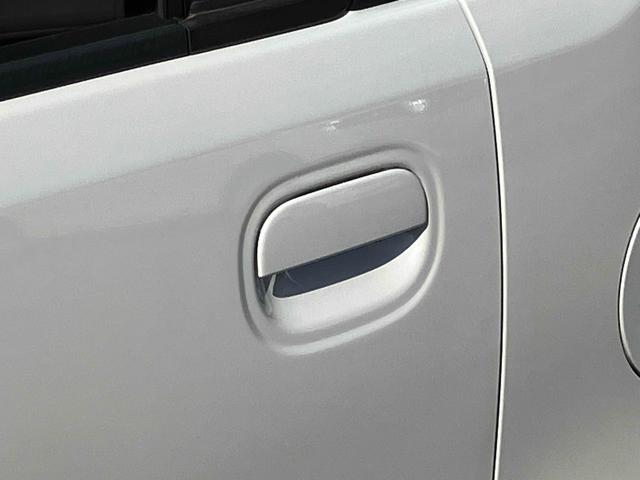 ムーヴコンテ Ｌ　キーレスエントリー　アイドリングストップ　電動格納ミラー　ベンチシート　ＣＶＴ　盗難防止システム　ＡＢＳ　ＣＤ　アルミホイール　衝突安全ボディ　エアコン　パワーステアリング　パワーウィンドウ（11枚目）