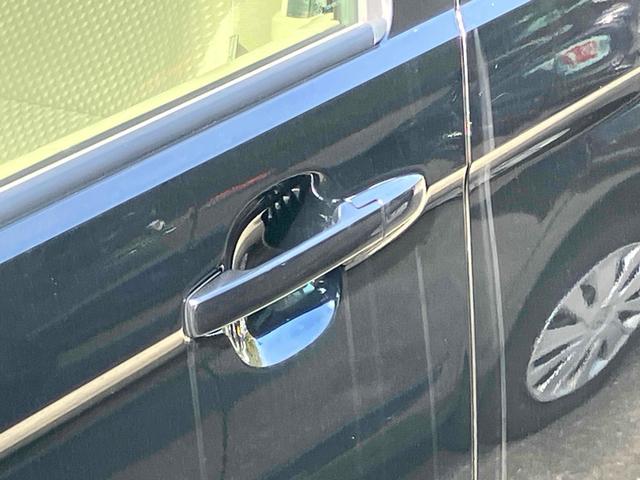 Ｎ－ＷＧＮ Ｃ　キーレスエントリー　電動格納ミラー　ベンチシート　ＣＶＴ　盗難防止システム　ＡＢＳ　ＥＳＣ　ＣＤ　ＵＳＢ　ミュージックプレイヤー接続可　衝突安全ボディ　エアコン　パワーステアリング　パワーウィンドウ（8枚目）