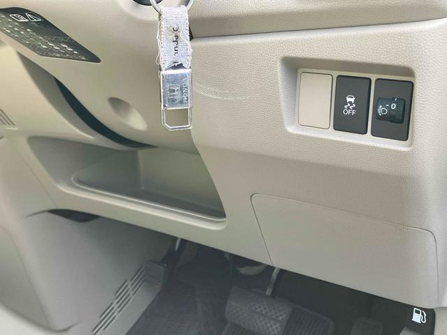 Ｎ－ＷＧＮ Ｃ　キーレスエントリー　電動格納ミラー　ベンチシート　ＣＶＴ　盗難防止システム　ＡＢＳ　ＥＳＣ　ＣＤ　ＵＳＢ　ミュージックプレイヤー接続可　衝突安全ボディ　エアコン　パワーステアリング　パワーウィンドウ（27枚目）