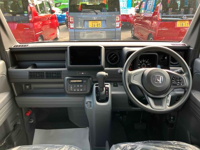 運転者にとっては日々使用することとなる運転席です。運転席が快適だと運転に集中することができますね。