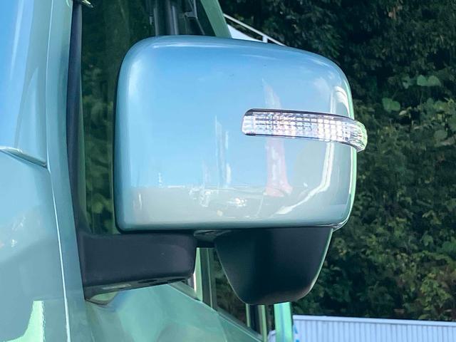 エブリイワゴン ＰＺターボスペシャル　レンタカーアップ　ＥＴＣ　バックカメラ　両側電動スライドドア　ナビ　ＴＶ　衝突被害軽減システム　オートライト　ＨＩＤ　スマートキー　電動格納ミラー　ベンチシート　ＡＴ　盗難防止システム　ＡＢＳ　ＥＳＣ（9枚目）