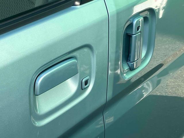 エブリイワゴン ＰＺターボスペシャル　レンタカーアップ　ＥＴＣ　バックカメラ　両側電動スライドドア　ナビ　ＴＶ　衝突被害軽減システム　オートライト　ＨＩＤ　スマートキー　電動格納ミラー　ベンチシート　ＡＴ　盗難防止システム　ＡＢＳ　ＥＳＣ（10枚目）