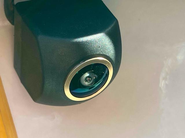 エブリイワゴン ＰＺターボスペシャル　レンタカーアップ　ＥＴＣ　バックカメラ　両側電動スライドドア　ナビ　ＴＶ　衝突被害軽減システム　オートライト　ＨＩＤ　スマートキー　電動格納ミラー　ベンチシート　ＡＴ　盗難防止システム　ＡＢＳ　ＥＳＣ（13枚目）