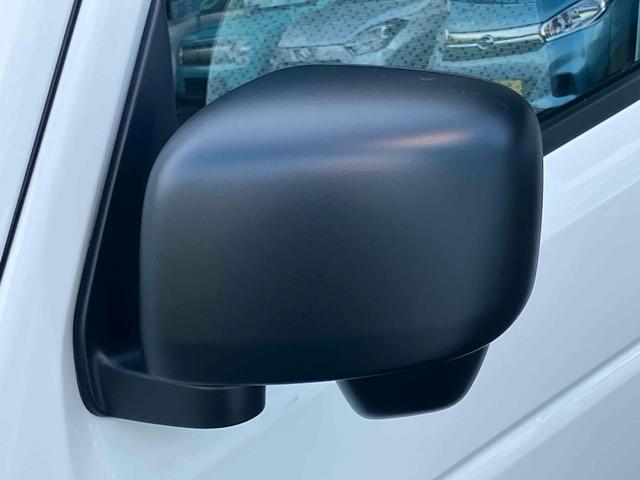 スーパーキャリイ 　ＡＴ　衝突被害軽減システム　クリアランスソナー　レーンアシスト　アイドリングストップ　オートライト　ＥＳＣ　エアコン　パワーステアリング　パワーウィンドウ（9枚目）