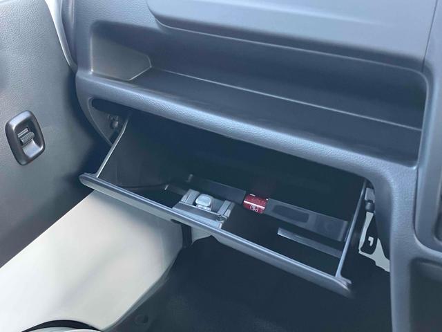 スーパーキャリイ 　ＡＴ　衝突被害軽減システム　クリアランスソナー　レーンアシスト　アイドリングストップ　オートライト　ＥＳＣ　エアコン　パワーステアリング　パワーウィンドウ（41枚目）