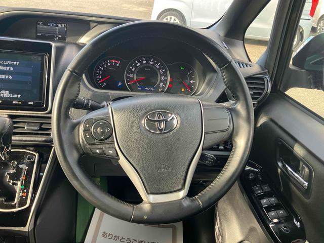 ヴォクシー ＺＳ　煌ＩＩ　ＥＴＣ　バックカメラ　ナビ　ＴＶ　クリアランスソナー　オートクルーズコントロール　レーンアシスト　衝突被害軽減システム　両側電動スライドドア　オートマチックハイビーム　オートライト　ＬＥＤヘッドランプ（3枚目）