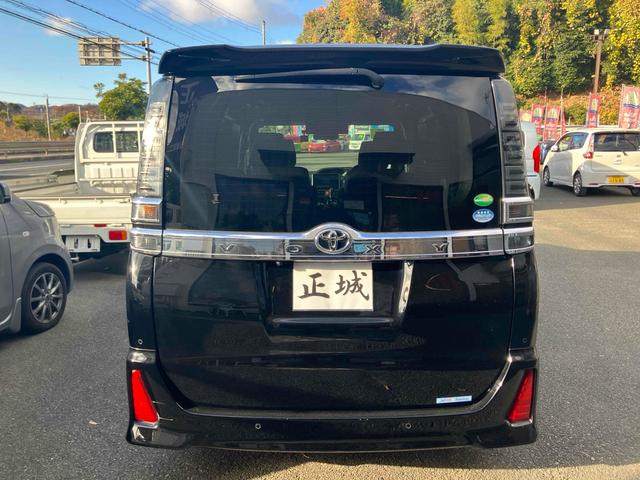 ヴォクシー ＺＳ　煌ＩＩ　ＥＴＣ　バックカメラ　ナビ　ＴＶ　クリアランスソナー　オートクルーズコントロール　レーンアシスト　衝突被害軽減システム　両側電動スライドドア　オートマチックハイビーム　オートライト　ＬＥＤヘッドランプ（16枚目）