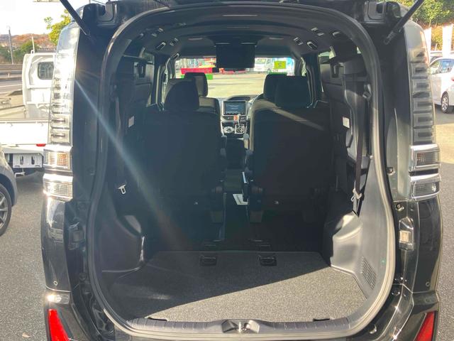 ヴォクシー ＺＳ　煌ＩＩ　ＥＴＣ　バックカメラ　ナビ　ＴＶ　クリアランスソナー　オートクルーズコントロール　レーンアシスト　衝突被害軽減システム　両側電動スライドドア　オートマチックハイビーム　オートライト　ＬＥＤヘッドランプ（23枚目）