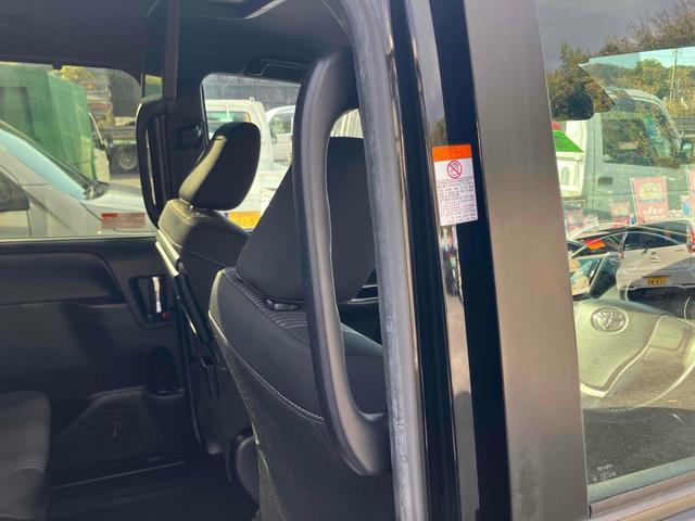 ヴォクシー ＺＳ　煌ＩＩ　ＥＴＣ　バックカメラ　ナビ　ＴＶ　クリアランスソナー　オートクルーズコントロール　レーンアシスト　衝突被害軽減システム　両側電動スライドドア　オートマチックハイビーム　オートライト　ＬＥＤヘッドランプ（39枚目）