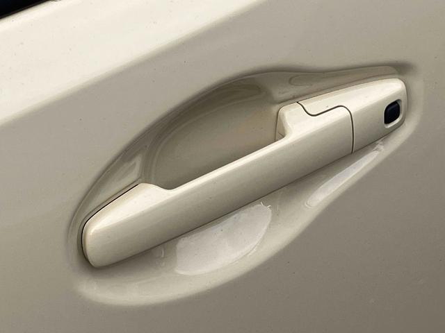 ワゴンＲ ＦＸ　クリアランスソナー　レーンアシスト　衝突被害軽減システム　オートライト　スマートキー　電動格納ミラー　シートヒーター　ベンチシート　ＣＶＴ　ＥＳＣ　エアコン（9枚目）