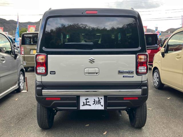 ハスラー タフワイルド　クリアランスソナー　オートクルーズコントロール　レーンアシスト　衝突被害軽減システム　オートライト　スマートキー　アイドリングストップ　電動格納ミラー　シートヒーター　ＣＶＴ　ＥＳＣ　ルーフレール（5枚目）