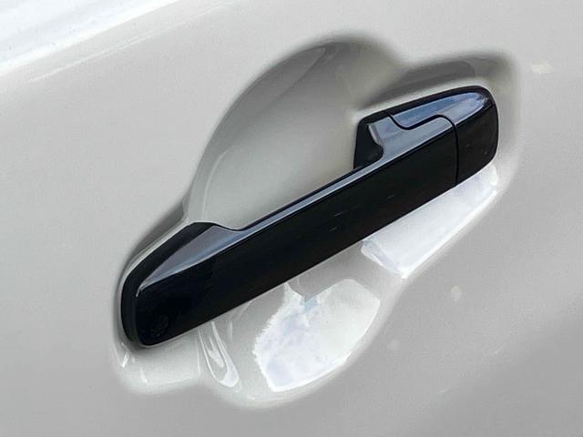 ハスラー タフワイルド　クリアランスソナー　オートクルーズコントロール　レーンアシスト　衝突被害軽減システム　オートライト　スマートキー　アイドリングストップ　電動格納ミラー　シートヒーター　ＣＶＴ　ＥＳＣ　ルーフレール（9枚目）