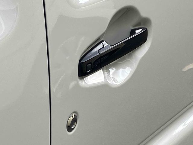 ハスラー タフワイルド　クリアランスソナー　オートクルーズコントロール　レーンアシスト　衝突被害軽減システム　オートライト　スマートキー　アイドリングストップ　電動格納ミラー　シートヒーター　ＣＶＴ　ＥＳＣ　ルーフレール（15枚目）