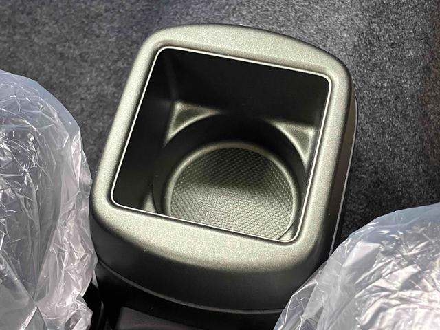 ハスラー タフワイルド　クリアランスソナー　オートクルーズコントロール　レーンアシスト　衝突被害軽減システム　オートライト　スマートキー　アイドリングストップ　電動格納ミラー　シートヒーター　ＣＶＴ　ＥＳＣ　ルーフレール（40枚目）