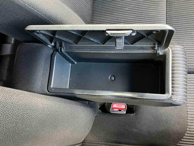 ムーヴ カスタム　Ｘリミテッド　ＳＡＩＩＩ　ドライブレコーダー　ＥＴＣ　バックカメラ　ナビ　ＴＶ　クリアランスソナー　衝突被害軽減システム　オートマチックハイビーム　オートライト　ＬＥＤヘッドランプ　スマートキー　アイドリングストップ（43枚目）