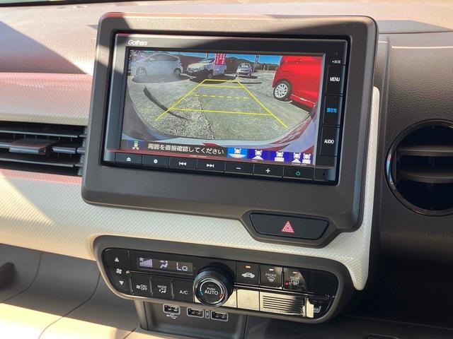 バックカメラも付いています。駐車の時に便利なのはもちろんの事、後方死角にいる子供たちに気が付くことができるので安心安全ですね