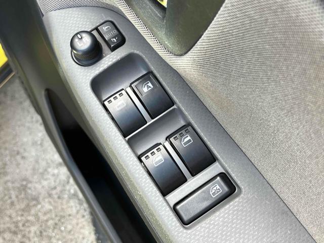 ピクシスジョイ Ｃ　Ｘ　ＳＡＩＩＩ　４ＷＤ　ドライブレコーダー　バックカメラ　ナビ　ＴＶ　クリアランスソナー　衝突被害軽減システム　オートマチックハイビーム　オートライト　スマートキー　アイドリングストップ　電動格納ミラー　ベンチシート（10枚目）