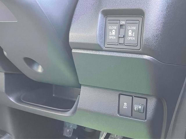 N-BOXカスタム コーディネートスタイル 4WD 届け出済み未使用車 バックカメラ 両側電動スライドドア クリアランスソナー オートクルーズコントロール レーンアシスト 衝突被害軽減システム オートライト LEDヘッドランプ スマートキー(6枚目)