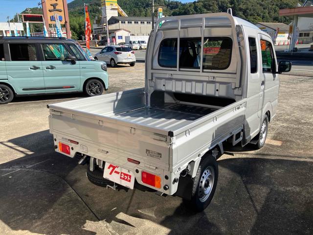スーパーキャリイ L 4WD 届け出済み未使用車 軽トラック AT 衝突被害軽減システム クリアランスソナー レーンアシスト キーレスエントリー アイドリングストップ オートライト ESC エアコン パワーステアリング(4枚目)